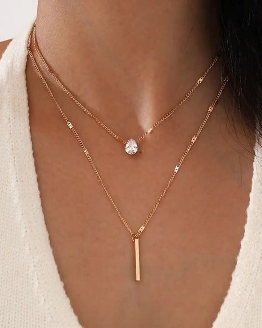 Collier long en forme de goutte de diamant