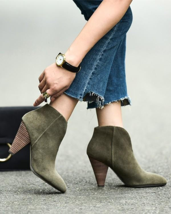 Bottes vintage en cuir vert foncé